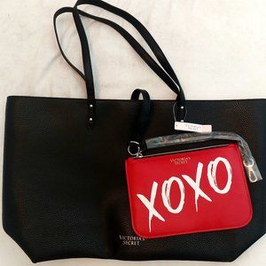 NEW Victoria’s Secret weekender bag/tote with clip on accessory case